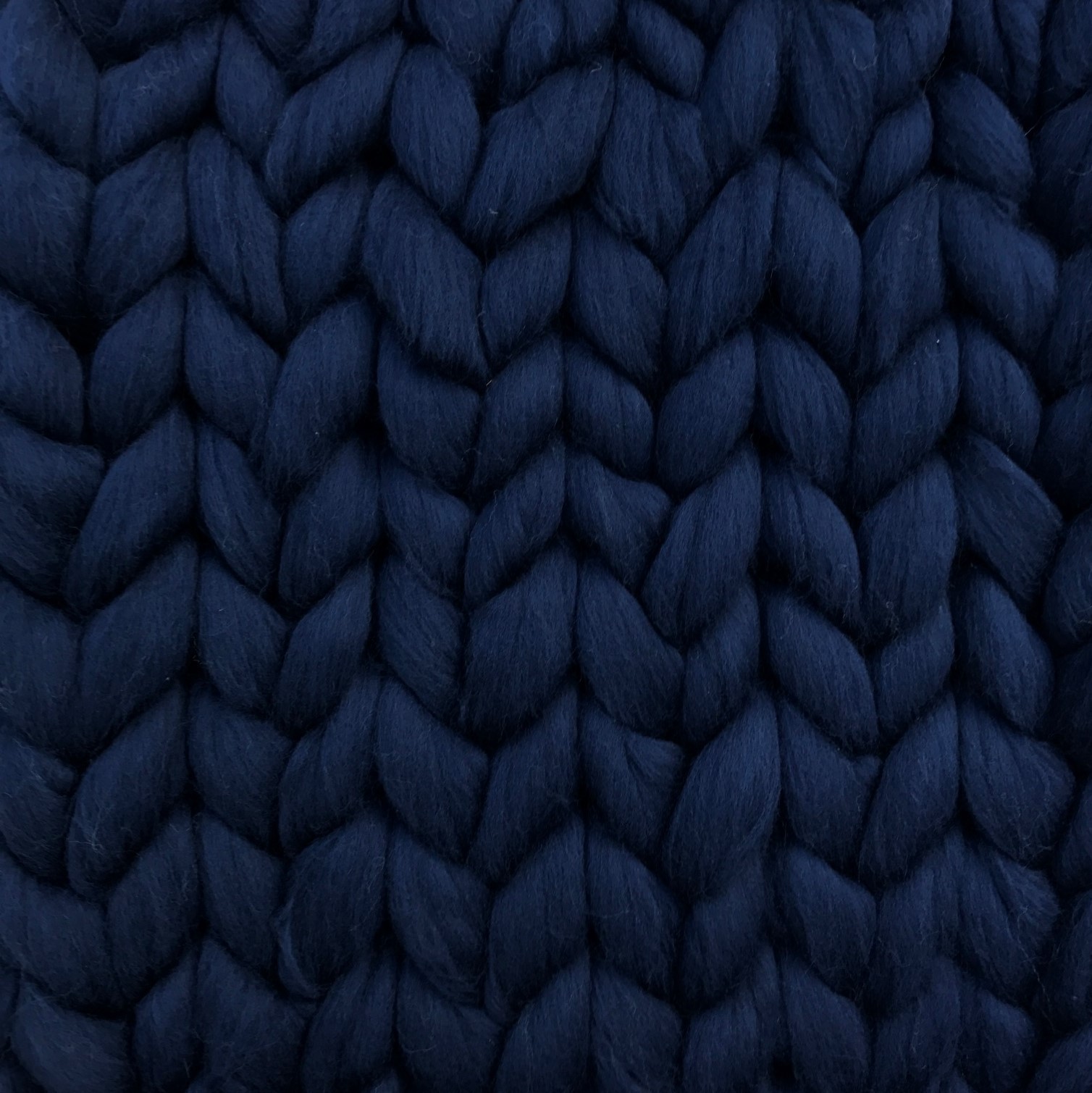 Manta 3D ART K07 de Textiles Mora  Lanovenanube Colores Azul medidas  generales 135 cm